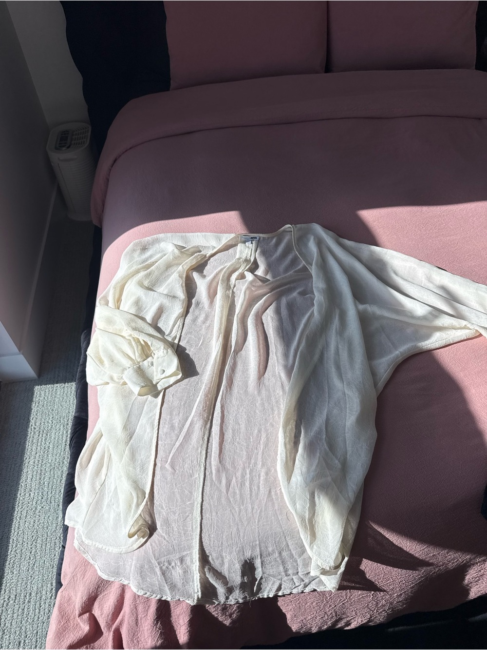 Fashion Nova Sheer Ivory/Off-White Lightweight Kimono Cardigan
